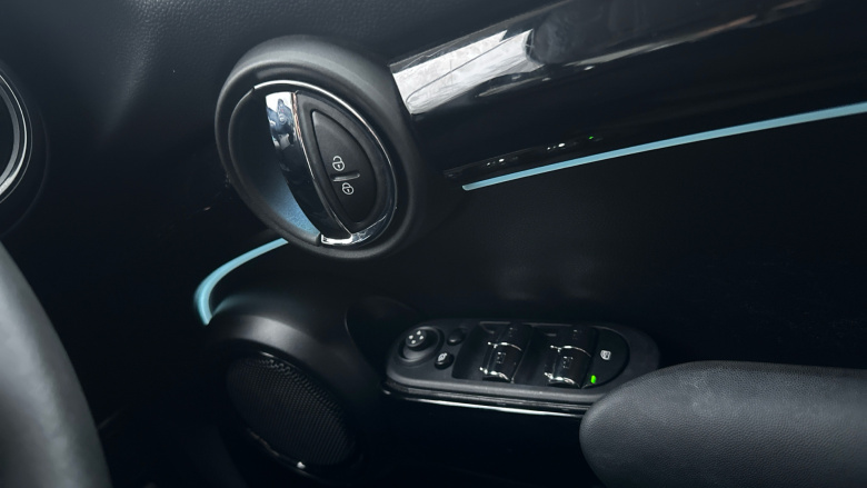 MINI Cooper 1.5 C Classic 5dr Auto Petrol Hatchback